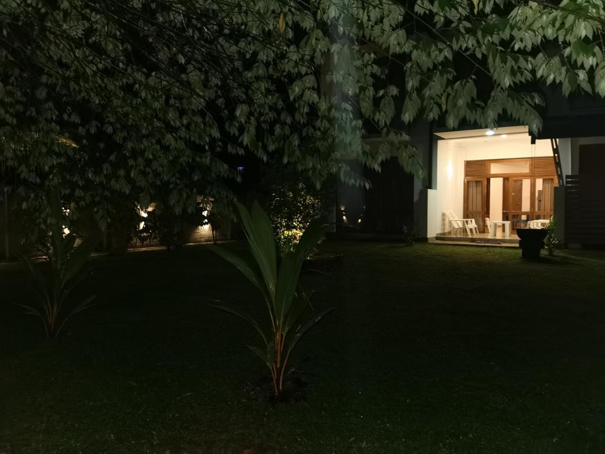 Ruwinsons Canal Garden Anuradhapura Exterior photo