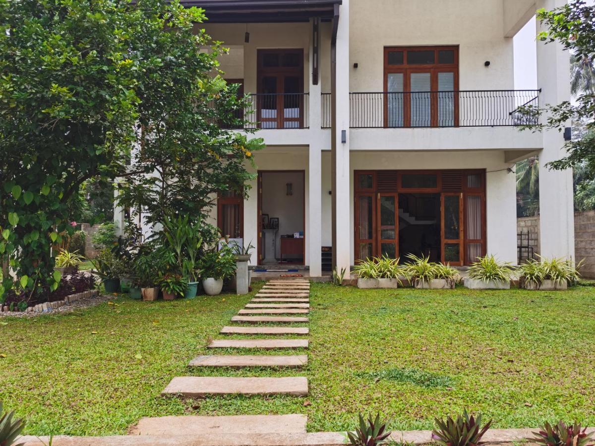 Ruwinsons Canal Garden Anuradhapura Exterior photo