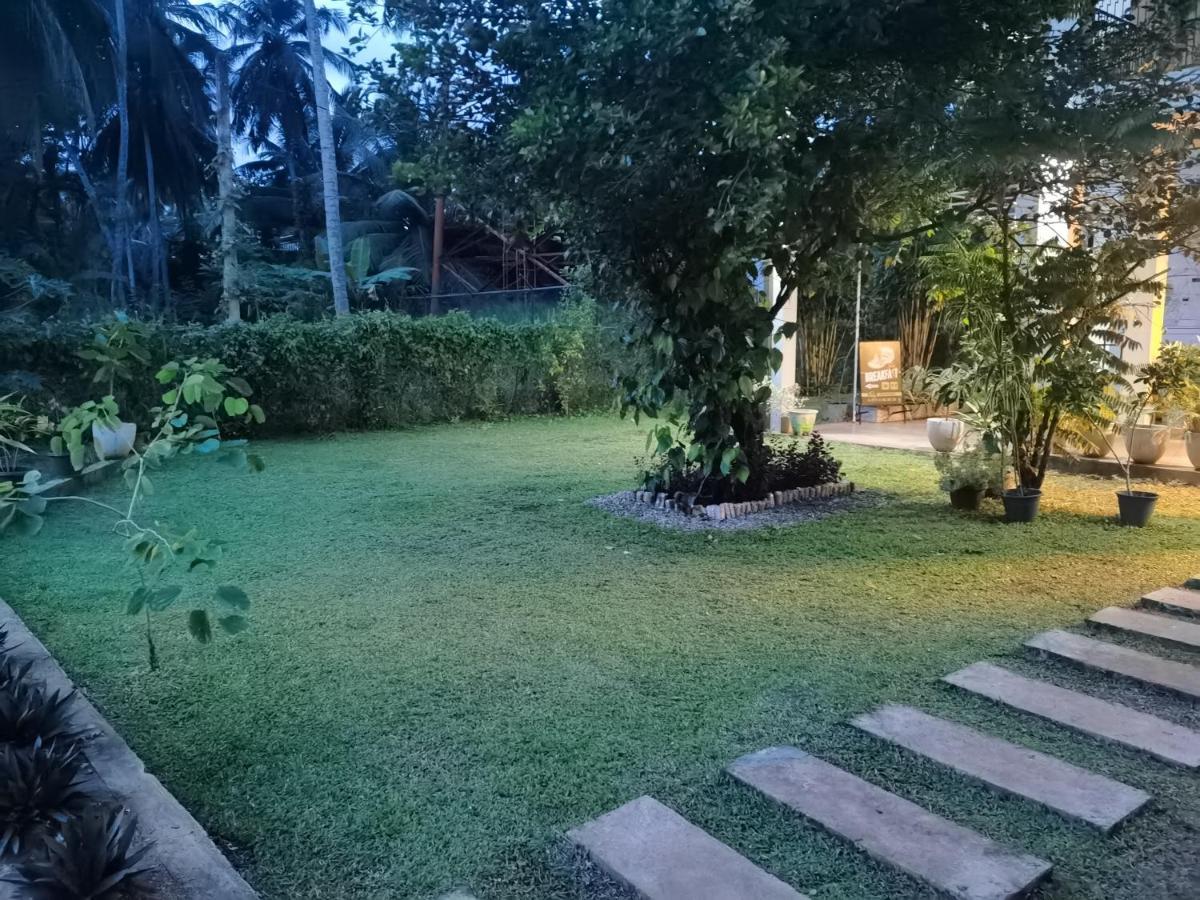 Ruwinsons Canal Garden Anuradhapura Exterior photo