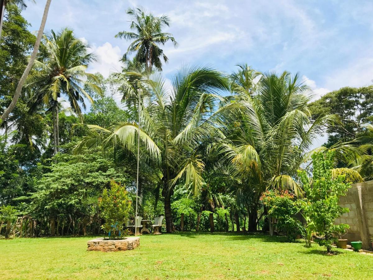 Ruwinsons Canal Garden Anuradhapura Exterior photo